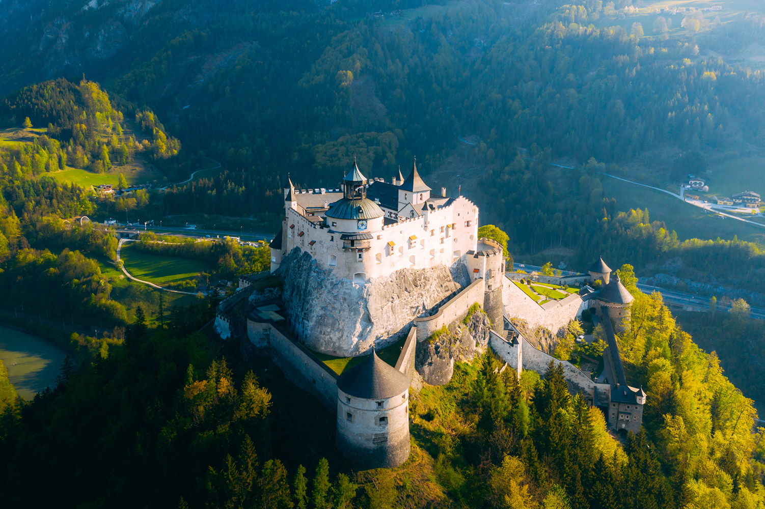 burg-hohenwerfen.jpg